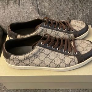 Gucci Italy sneakers 10 size